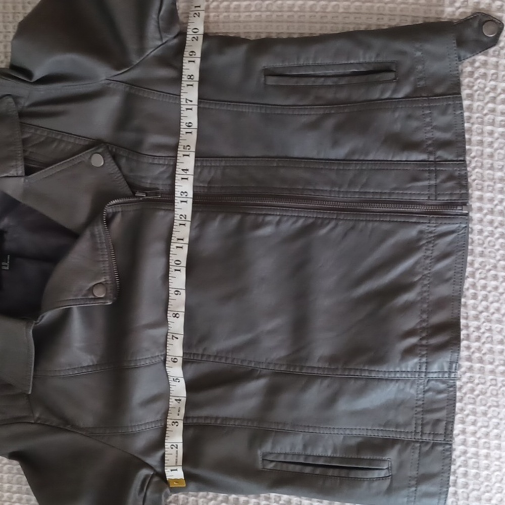 Jacket - Picture 4 of 5